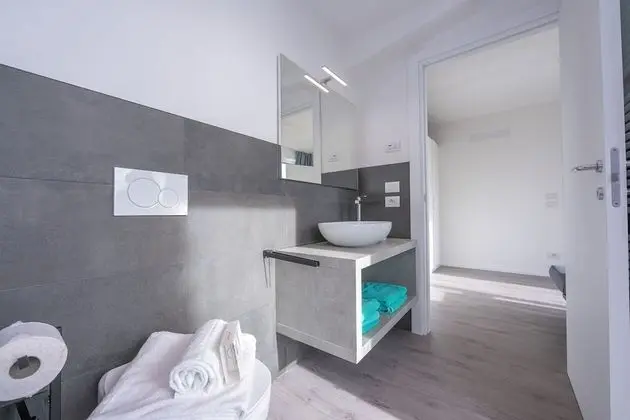 Standard Apart Daire, Birden Çok Yatak, 2 Banyolu, Dağ Yamacı (Apartment Rustichel With Lake View)