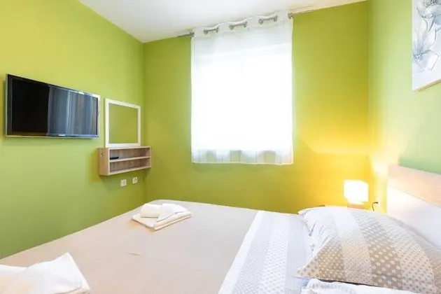 Apart Daire (Two Bedroom Apartment with Balcony an)