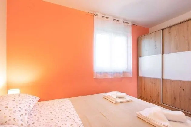Apart Daire (Two Bedroom Apartment with Balcony an)