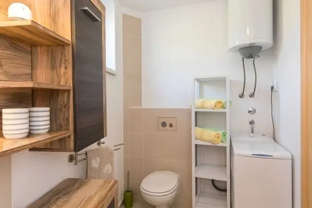Apart Daire (Two Bedroom Apartment with Balcony an)
