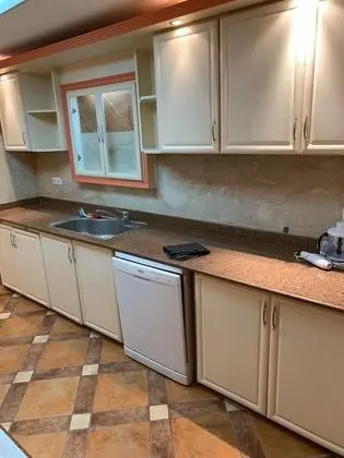 Apart Daire, Deniz Manzaralı (Three-Bedroom Apartment)