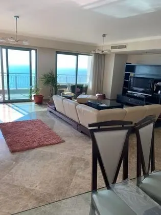 Apart Daire, Deniz Manzaralı (Three-Bedroom Apartment)