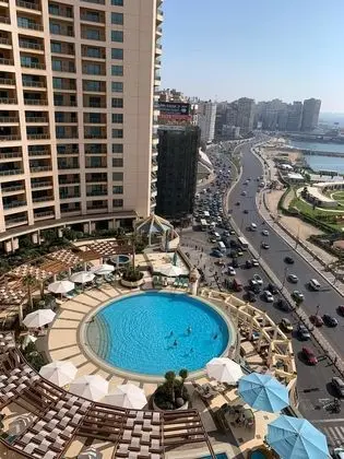 Apart Daire, Deniz Manzaralı (Three-Bedroom Apartment)