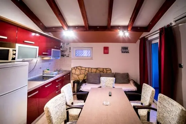 Apart Daire, 2 Yatak Odası (3)