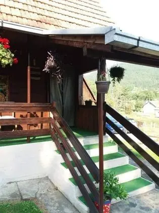 Standard Apart Daire, Dağ Manzaralı