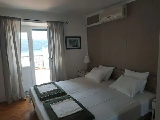 Apartment (One Bedroom Apartment)