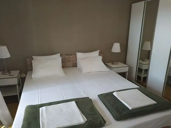 Apartment (One Bedroom Apartment)