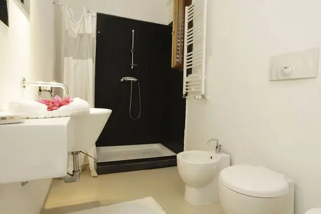 Ev, 2 Yatak Odası, Engellilere Uygun, Sigara İçilebilir