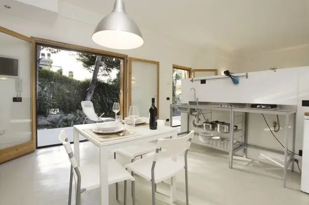 Ev, 2 Yatak Odası, Engellilere Uygun, Sigara İçilebilir