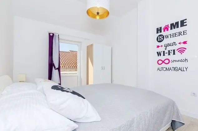 Apart Daire (Triplex Three-Bedroom Apartment with )