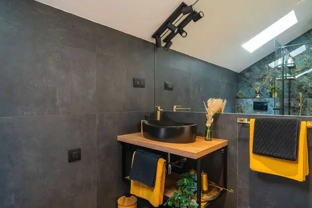 Apart Daire (Triplex Three-Bedroom Apartment with )