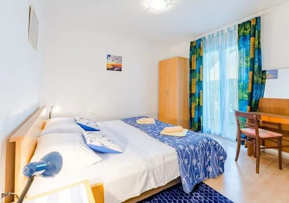 Apart Daire (Three-Bedroom Apartment with Pool)