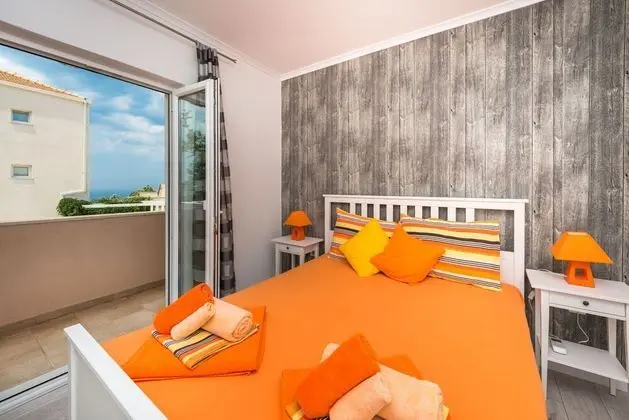 Apart Daire (Three Bedroom Apartment with Sea View)