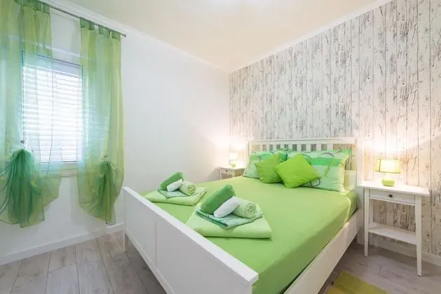 Apart Daire (Three Bedroom Apartment with Sea View)