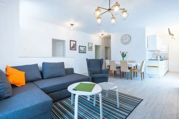 Apart Daire (Three Bedroom Apartment with Sea View)