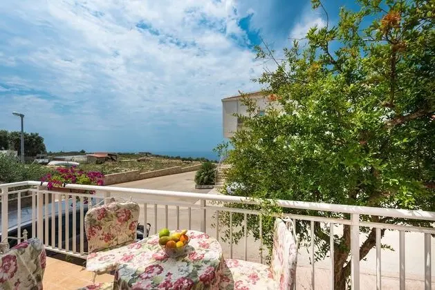 Apart Daire (Three Bedroom Apartment with Sea View)
