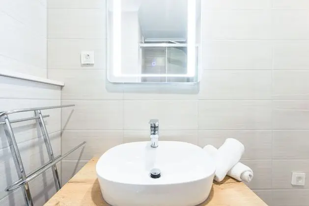 Apart Daire (Three Bedroom Apartment with Sea View)