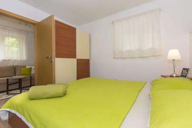 City Apart Daire, Zemin Kat