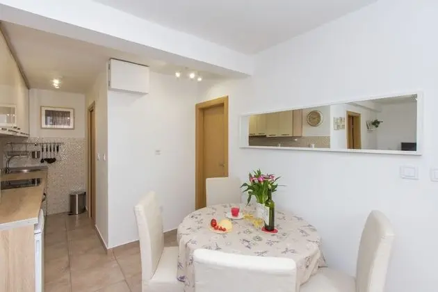 City Apart Daire, Zemin Kat