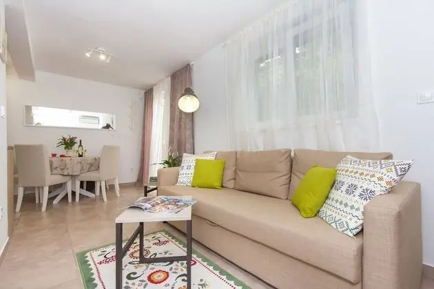 City Apart Daire, Zemin Kat