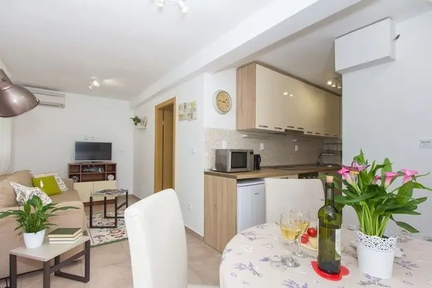 City Apart Daire, Zemin Kat