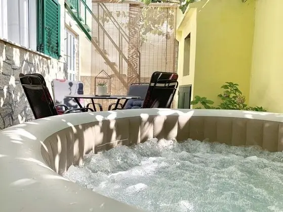 City Apart Daire, Zemin Kat