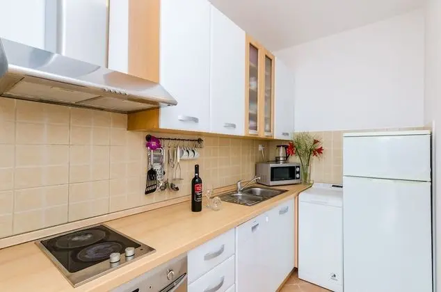 Apart Daire (One Bedroom Apartment with Balcony an)