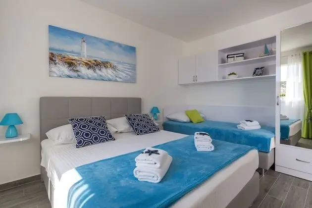 Stüdyo (Studio Apartment with City View)