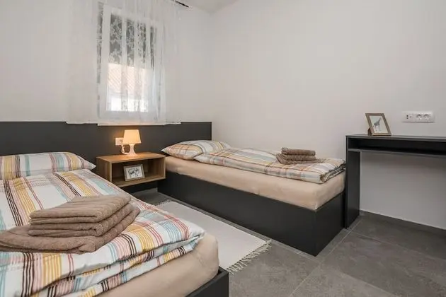 Deluxe Apartment A1