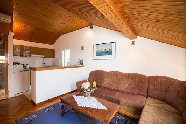 Apart Daire (Two-Bedroom Apartment with Balcony an)