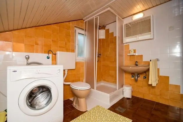 Apart Daire (Two-Bedroom Apartment with Balcony an)