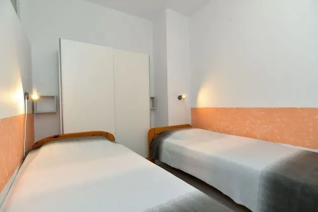 Apart Daire, 2 Yatak Odası (242/545)