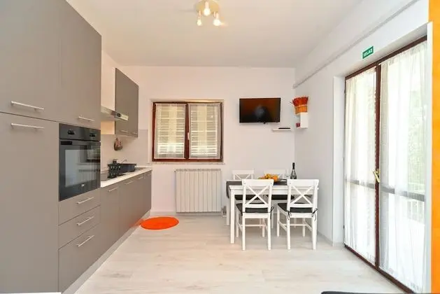 Apart Daire, 2 Yatak Odası (242/545)