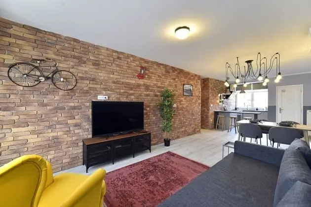 Deluxe Apart Daire, Balkon