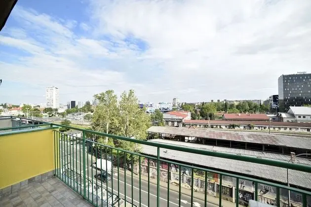 Deluxe Apart Daire, Balkon