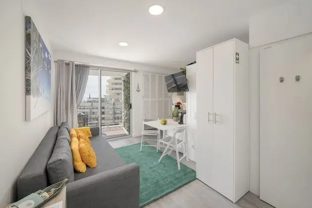 Basic Apart Daire, 1 Büyük (Queen) Boy Yatak ve Çekyat, Deniz Manzaralı