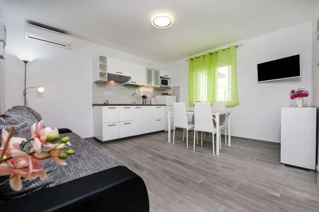 Apart Daire (Green)