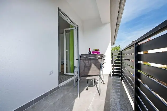 Apart Daire (Green)