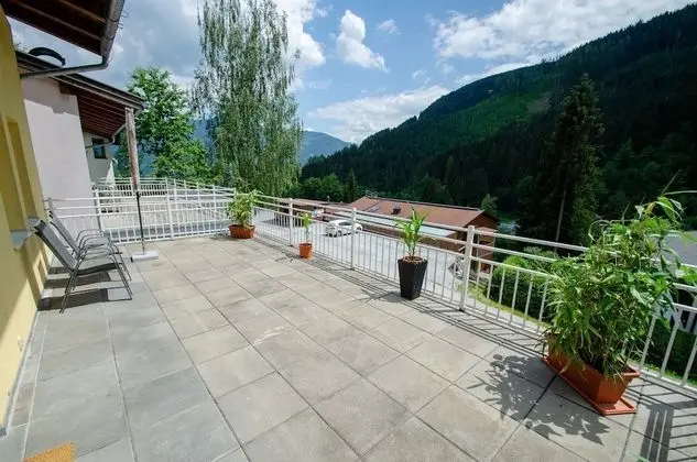 Çatı Katı Süiti (Penthouse) (Penthouse 3 Summer & Winter Fun )