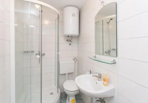 Apart Daire (One-Bedroom Apartment)