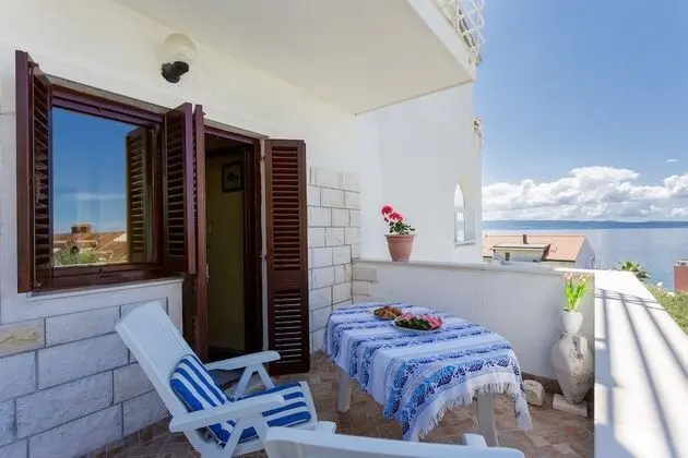 Apart Daire (3 Bedroom Apt with Sea View Terrace)