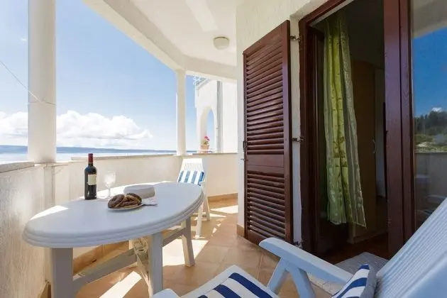 Apart Daire (3 Bedroom Apt with Sea View Terrace)