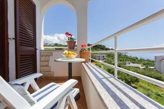 Apart Daire (3 Bedroom Apt with Sea View Terrace)