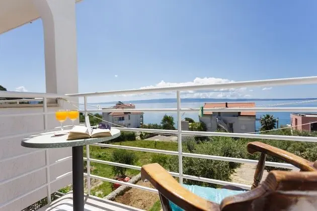 Apart Daire (3 Bedroom Apt with Sea View Terrace)