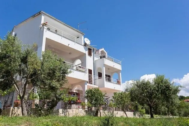 Apart Daire (3 Bedroom Apt with Sea View Terrace)