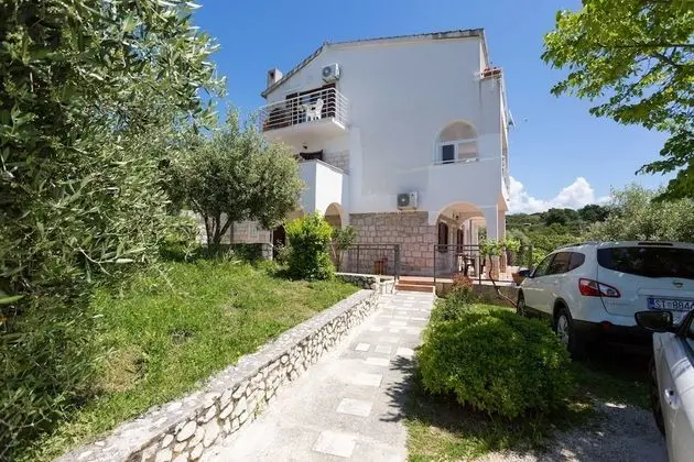 Apart Daire (3 Bedroom Apt with Sea View Terrace)