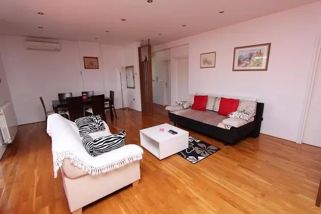 Apart Daire, 2 Yatak Odası, Balkon