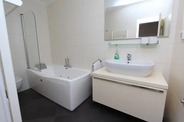 Apart Daire, 2 Yatak Odası, Balkon