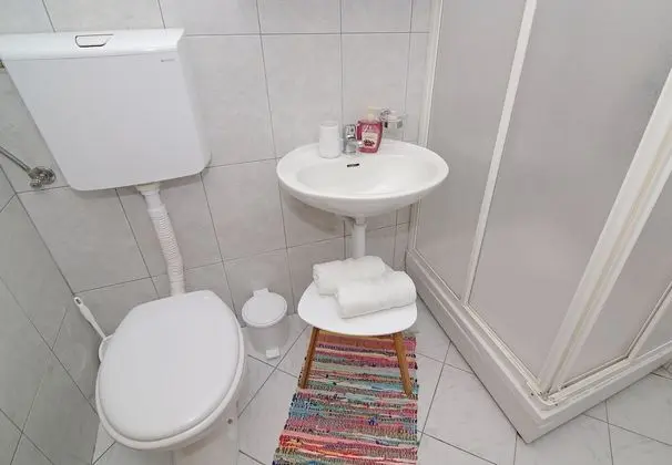 Stüdyo (Studio with Balcony)