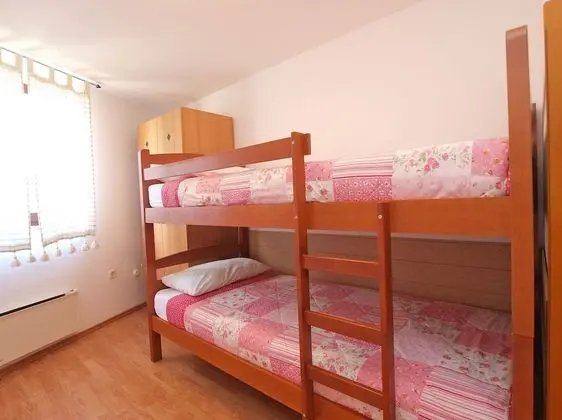 Apart Daire, 3 Yatak Odası (411/936)